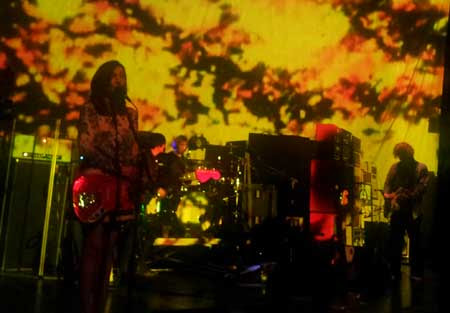 http://www.terapija.net/fotke/koncert/20130609_224233_3.jpg
