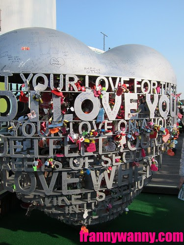 n seoul tower 12