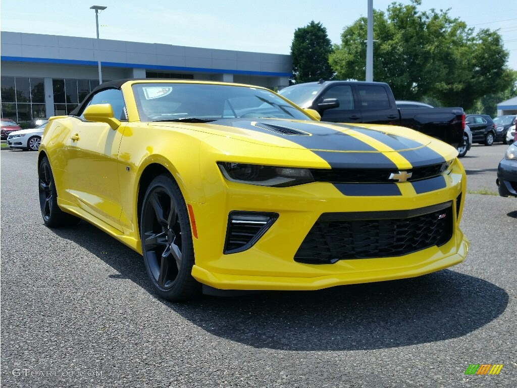 Chevrolet Camaro 2018 желтая