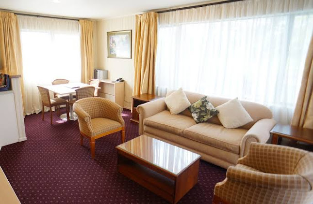 Cornwall Park Motor Inn - Hotel