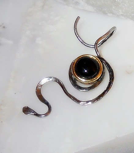16 gauge earring stailess steel,onyx 7mm by Wolfgang Schweizer