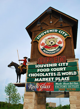 Souvenir City Sign
