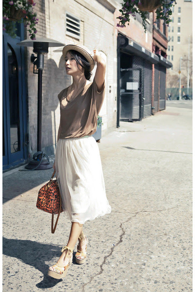 Beige-wwwmisspoutycom-hat-neutral-long-mesh-wwwmisspoutycom-skirt-tan-summer_400