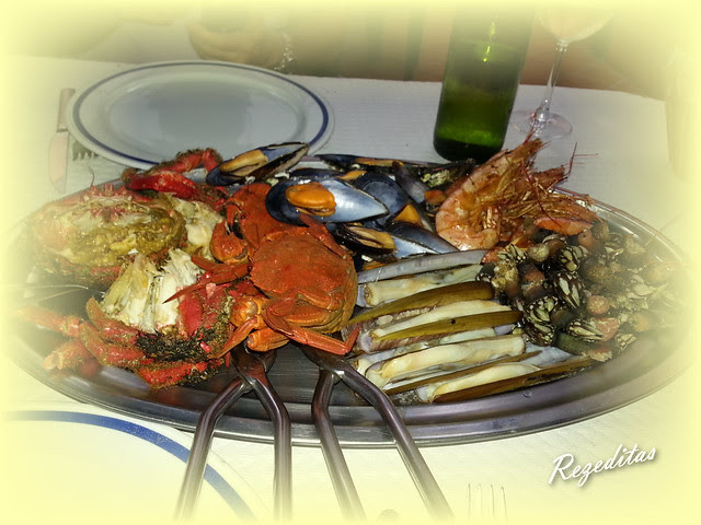 PROCESION EN BUEU Y MARISCADA