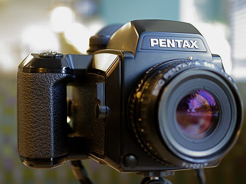 pentax 645n product shots with pentax da 35mm f/2.8 1:1 macro limited