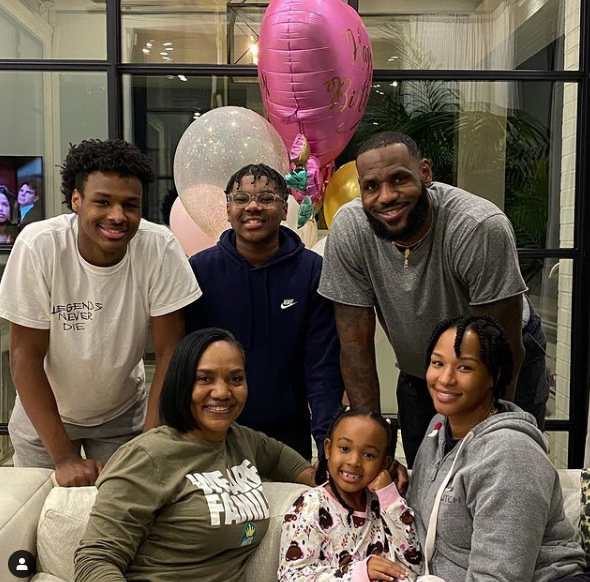 Lebron James Family Lebron James Family Not Losses In Finals Will