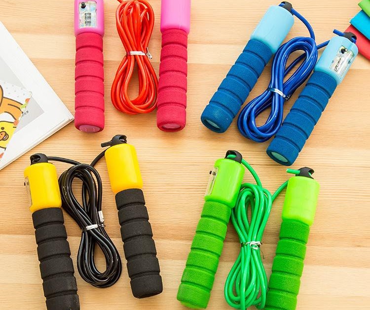 Skipping Rope In Malay : Kids' Skipping Rope with wooden Handles