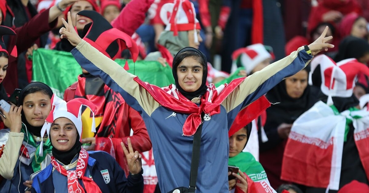 Stadion Iran akan Gelar Laga Sepak Bola Putri Pertama ...