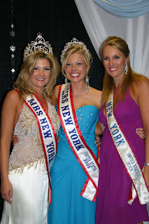 Mrs. New York United States 2008: Photos taken after the pageant!