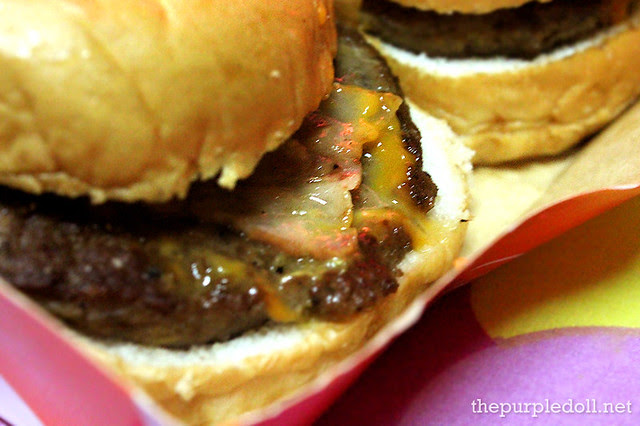 Bacon Cheese Burger P55