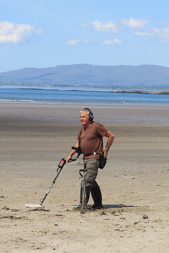 Treasure hunter