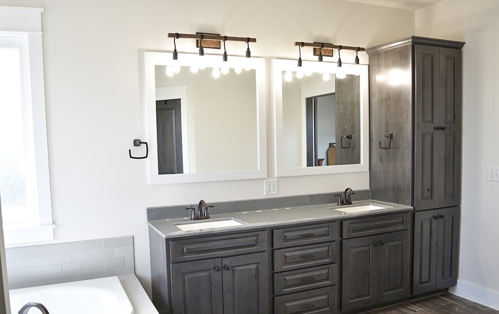 36 Bathroom Vanity With Centered Drawers