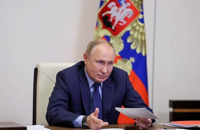 Путин отчитал главу Минтранса Савельева за дефицит товаров в ДФО