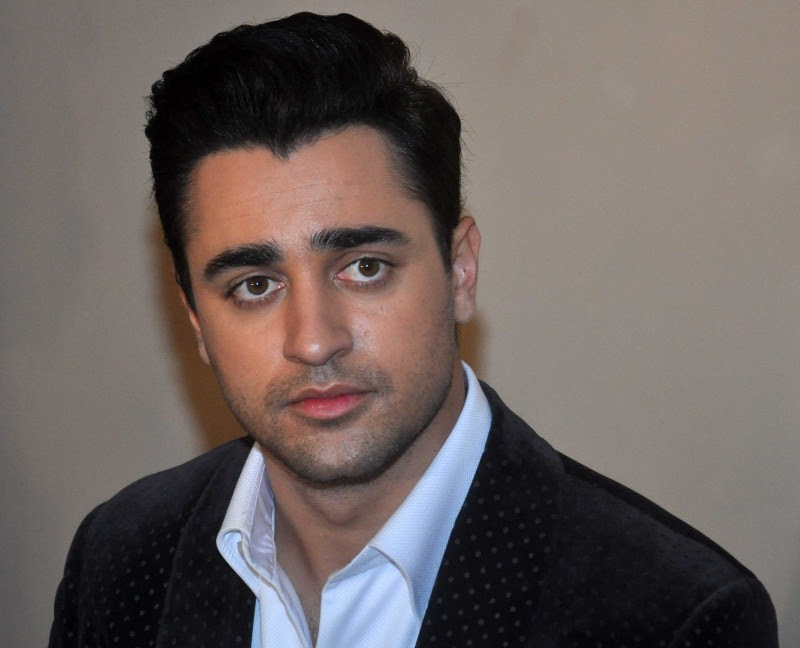 Imran-Khan-Kareene-Kapoor-at-Gori-Tere-Pyar-Mein-Movie-Promotion-On-Sets-Of-KBC-Pictures-2 Imran-Khan-Kareene-Kapoor-at-Gori-Tere-Pyar-Mein-Movie-Promotion-On-Sets-Of-KBC-Pictures-2