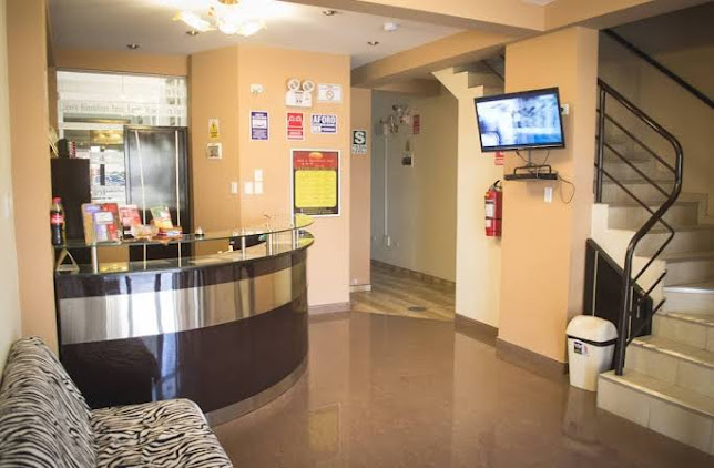HOTEL LEOS KOMFORT INN - Hotel