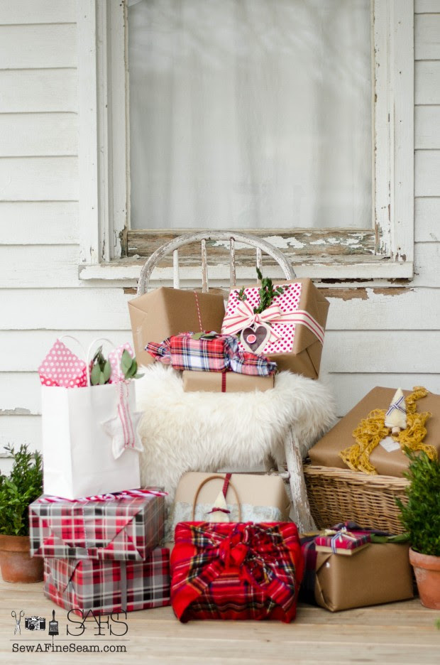 lovely wrapped christmas packages using fabric, ribbon and handmade elements lovely wrapped christmas packages using fabric, ribbon and handmade elements