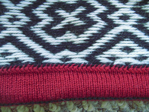 Sage's hat and mitten set - hat hem