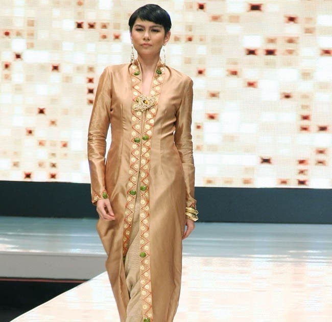 Kebaya Pengantin Batak Kancing Depan 30 Model Kebaya Untuk Orang