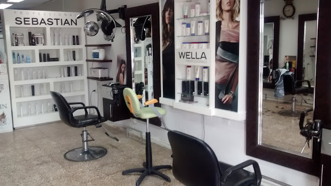Opiniones de Saloon & Spa Danitza en Callao - Barbería