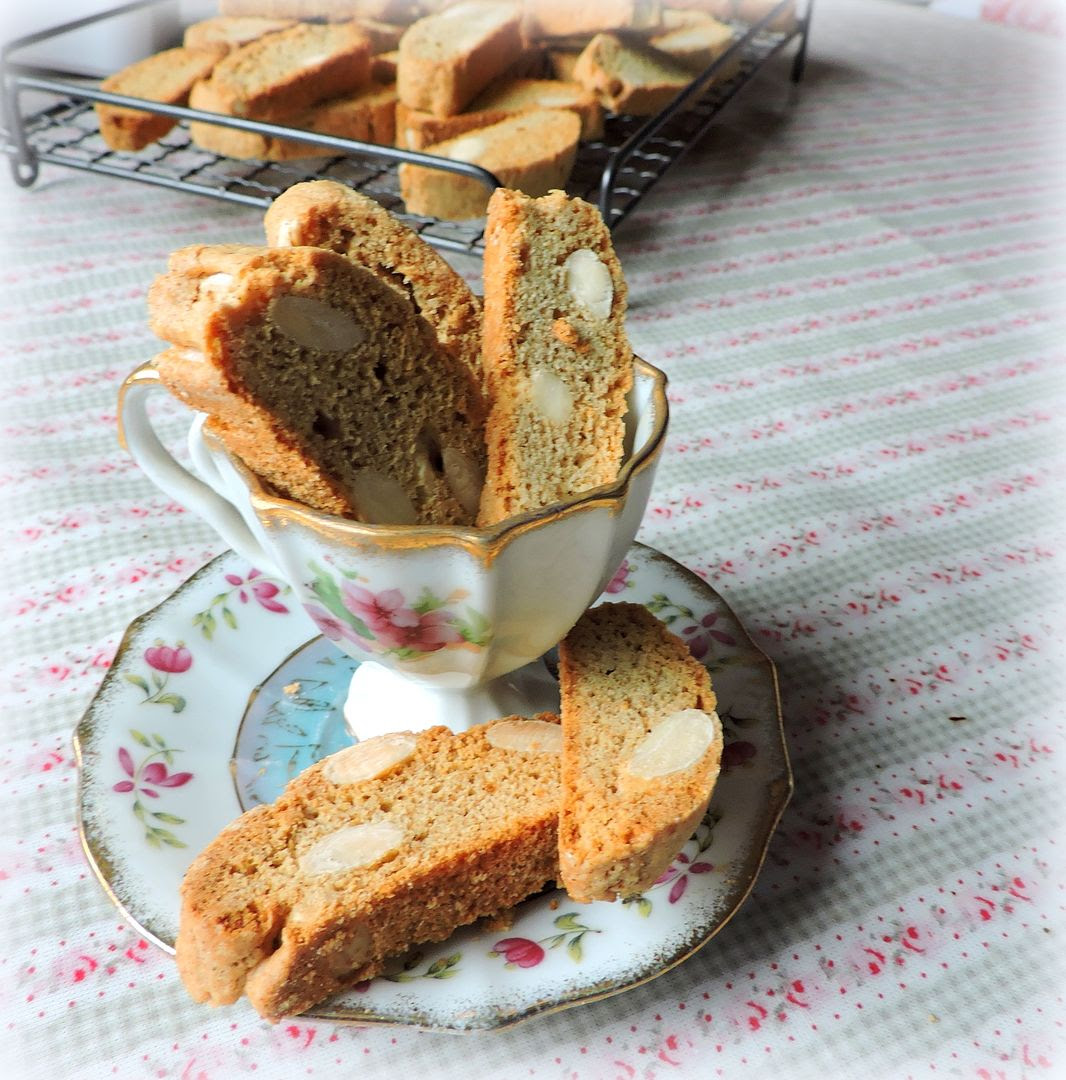 Spiced Cantuccini with Almonds