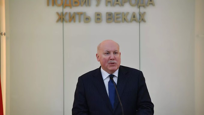 Единая валюта в Беларуси и России пока не обсуждается, заявил Мезенцев