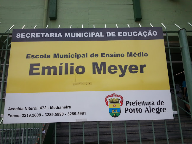 Avaliações sobre Escola Municipal de Ensino Médio Emílio Meyer em Porto Alegre - Escola