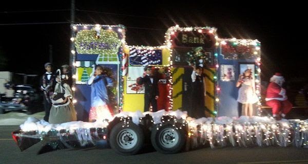 Unique Ideas For Christmas Parade Floats - The best decorated parade floats start with a great