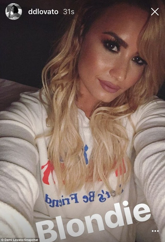 A 24-year-old estrela pop - que se gaba seguidores 125.4M - anunciou: '' Blondie! Goldie trava! '