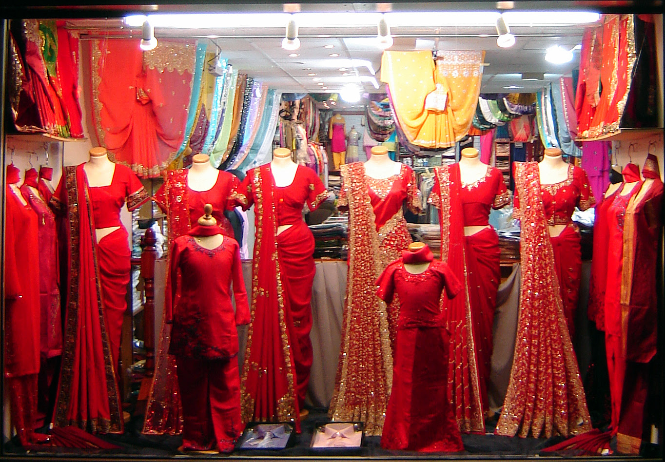 online gown stores