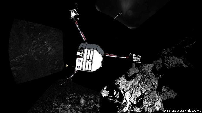 Orbiter Philae on the comet 67P/Churyumov-Gerasimenko