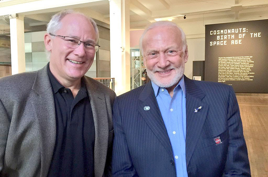 Buzz Aldrin Janice Aldrin - Buzz Aldrin | Photo | Who2 - Her biological