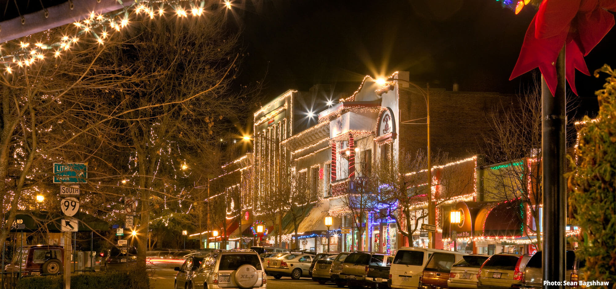 Volunteering In Ashland Oregon Christmas Day 2020 Christmas Lights 2020