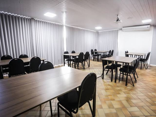 R. Primeiro de Maio, 450 - Centro (Sul), Teresina - PI, 64001-430