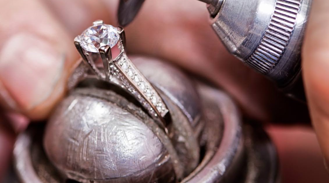 Best Place For Wedding Rings - Wedding Rings Sets Ideas