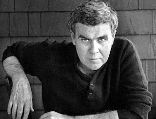 Raymond Carver Writing Style