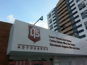 Lúcio Teixeira dos Santos Advogados