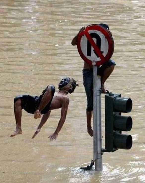 Banjir pun bisa Enjoy