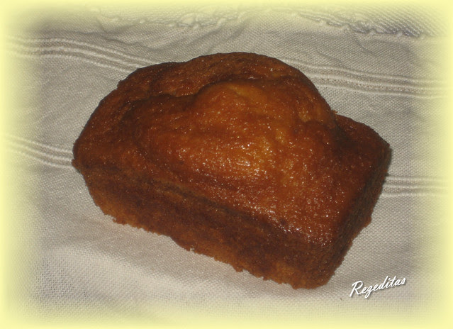 MINI CAKES DE FRUTAS
