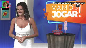 Sara Santos sensual a apresentar o Vamos Jogar