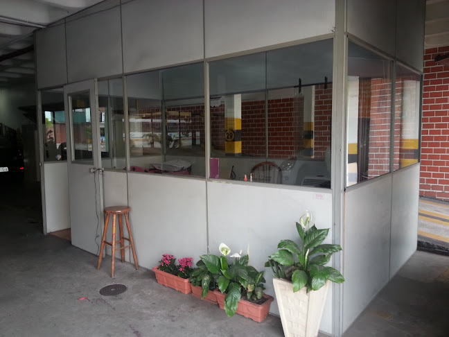 Av. Bento Gonçalves, 2212 - Partenon, Porto Alegre - RS, 90650-003, Brasil