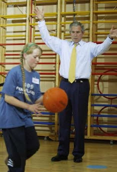 Bush & the basketball game of doom, 6.16.08 8