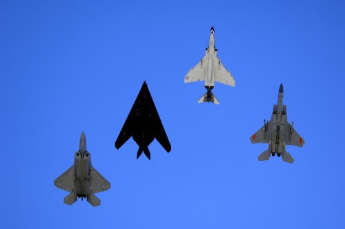 USAF fighters: F-22 Raptor, F-117 Nighthawk, F-4 Phantom e F-15 Eagle 
