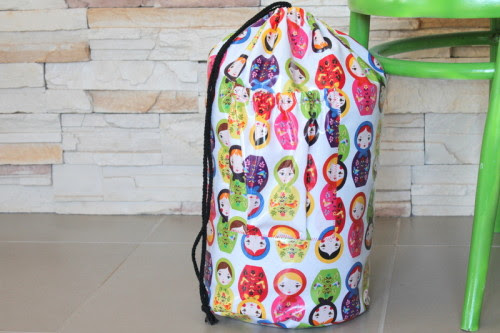 sleeping bag case with elastic pocket