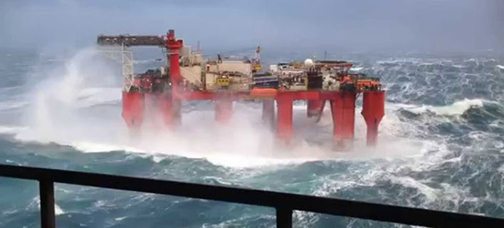 Συναγερμός στη Βόρεια Θάλασσα: Σε μία ώρα, ακυβέρνητη πλατφόρμα θα προσκρούσει σε εξέδρα άντλησης πετρελαίου -Κίνδυνος πετρελαιοκηλίδας