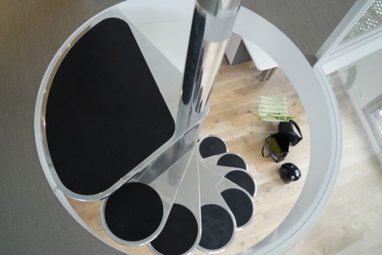 Spiral Staircase | HomeDSGN, a daily source for inspiration and ...