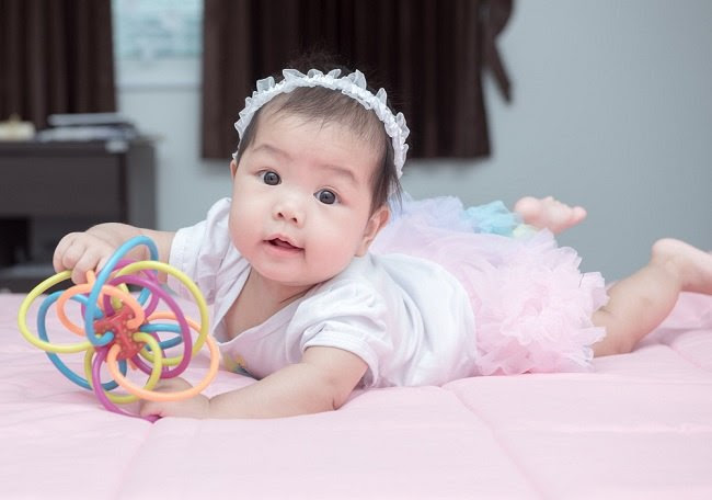 34+ Mainan Anak Usia 0-3 Bulan