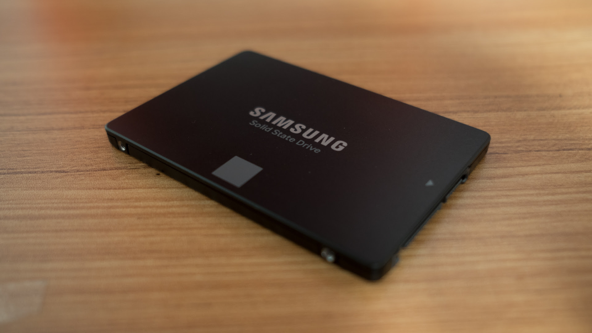 Самсунг s24 1тб цена. Samsung 860 EVO 1tb. SSD Samsung 1tb. Накопитель SSD Samsung MZ 76e1t0bw. SSD для ноутбука 1 ТБ Samsung.