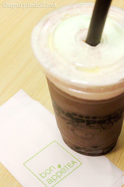Red Velvet Yakult Tea with Cheese Foam