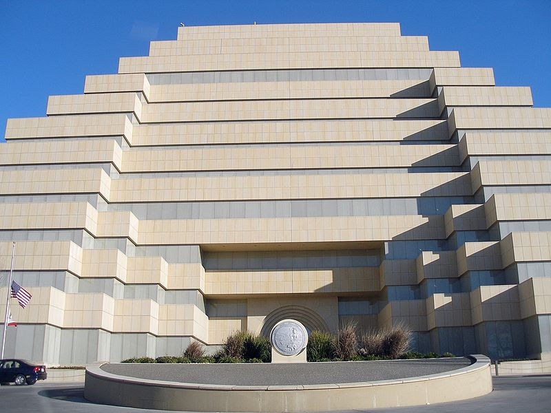 File:Ziggurat Building.jpg