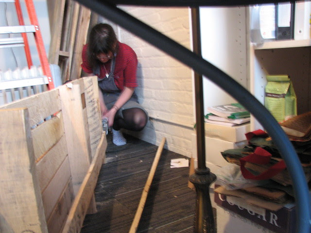 deconstructing pallets